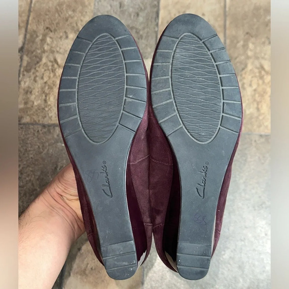 Clarks Size 8 - Picture 5 of 8